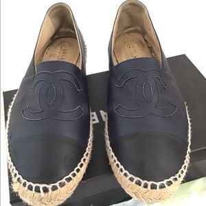 Authentic Navy lambskin Chanel espadrilles Sz 40